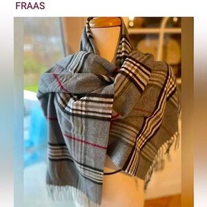 V. FRAAS Cashmink Gray and Red Plaid Large Cozy-Core, Soft Wrap Shawl